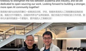 黄仁勋亲自招募两位AI专家，本科均毕业于清华